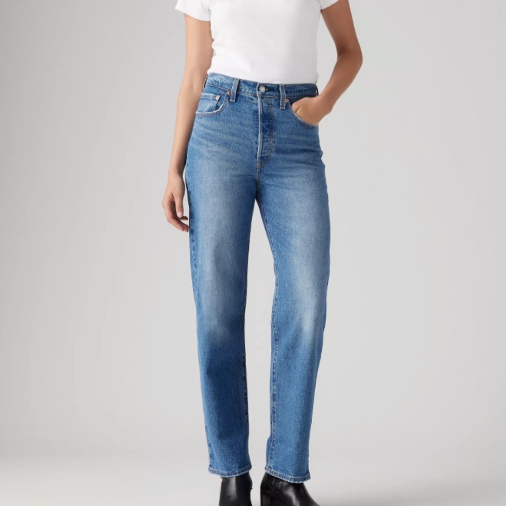 Levi’s ribcage straight ankle jeans